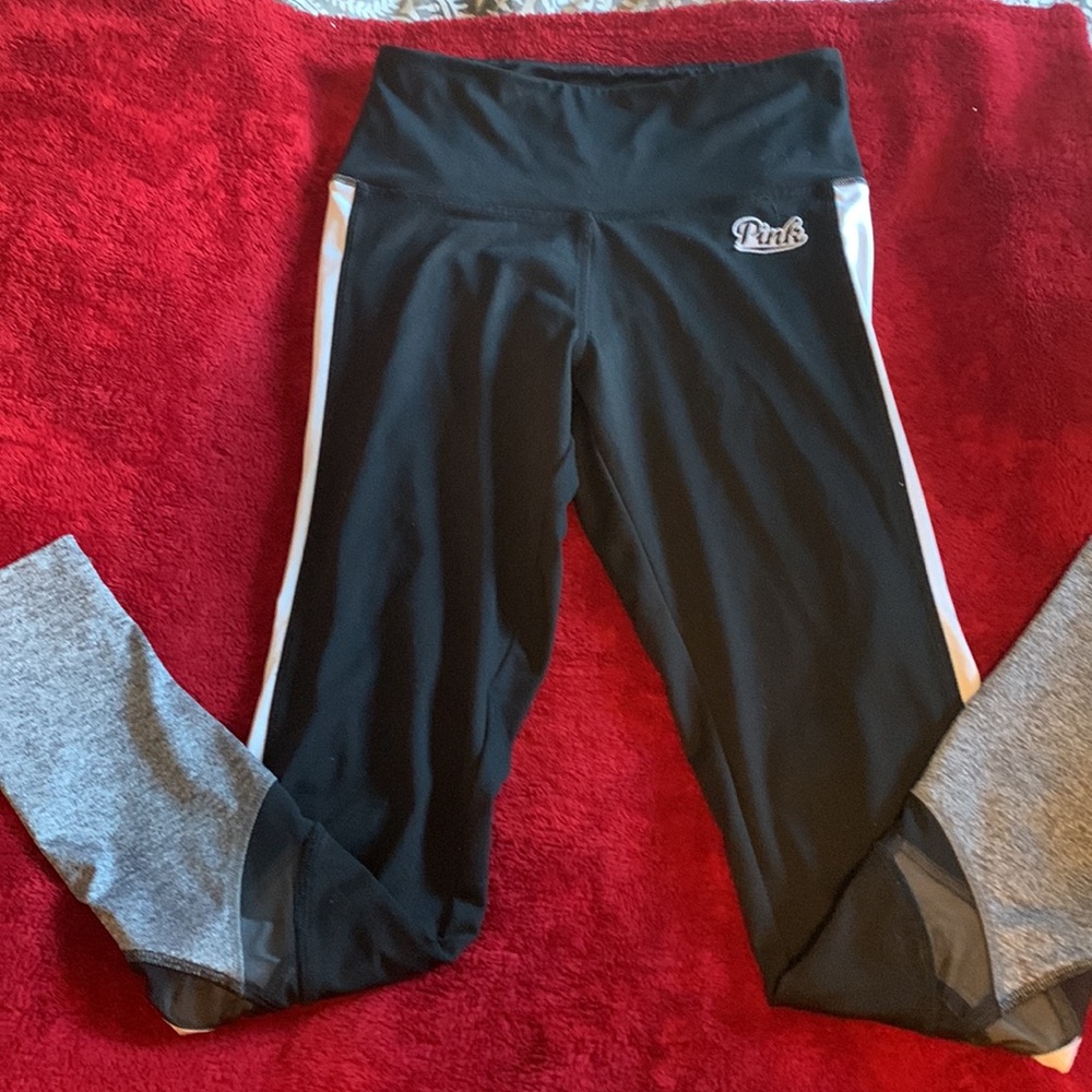 VS Pink leggings